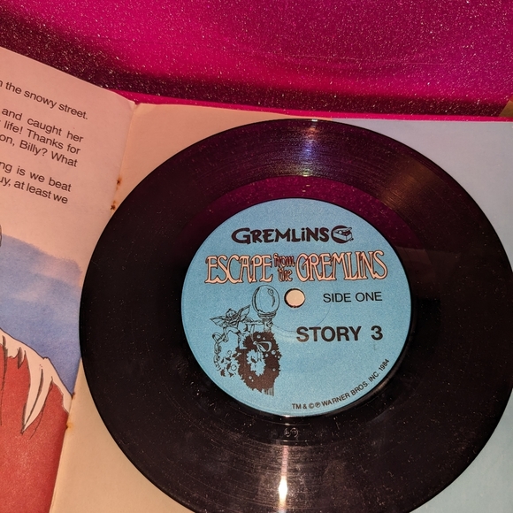 1984 Gremlins Story Books 1-3 and 5 with Record, No Scratches on record - Picture 12 of 16